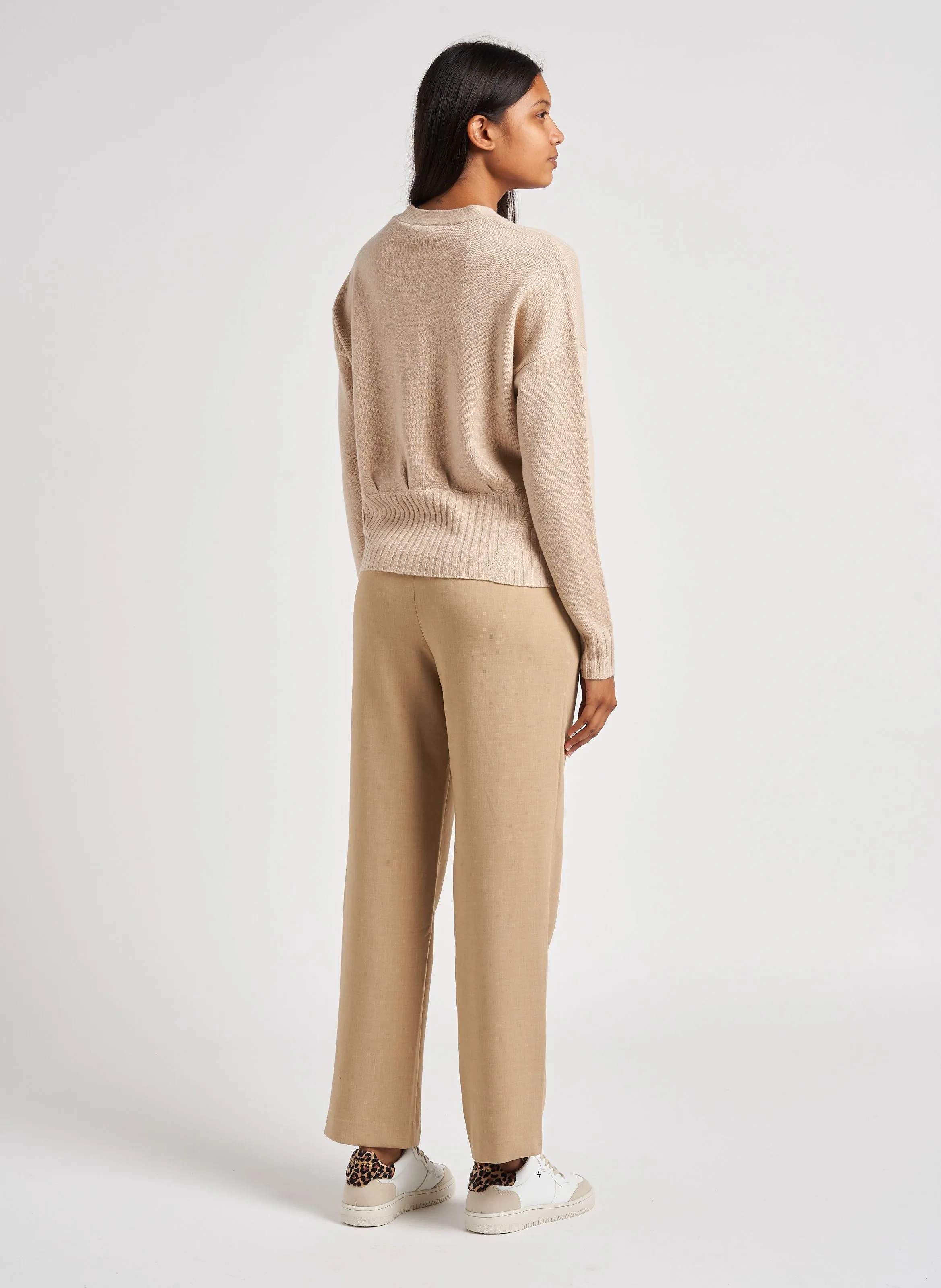PASCALINE - Pantalón recto de talle alto en beige