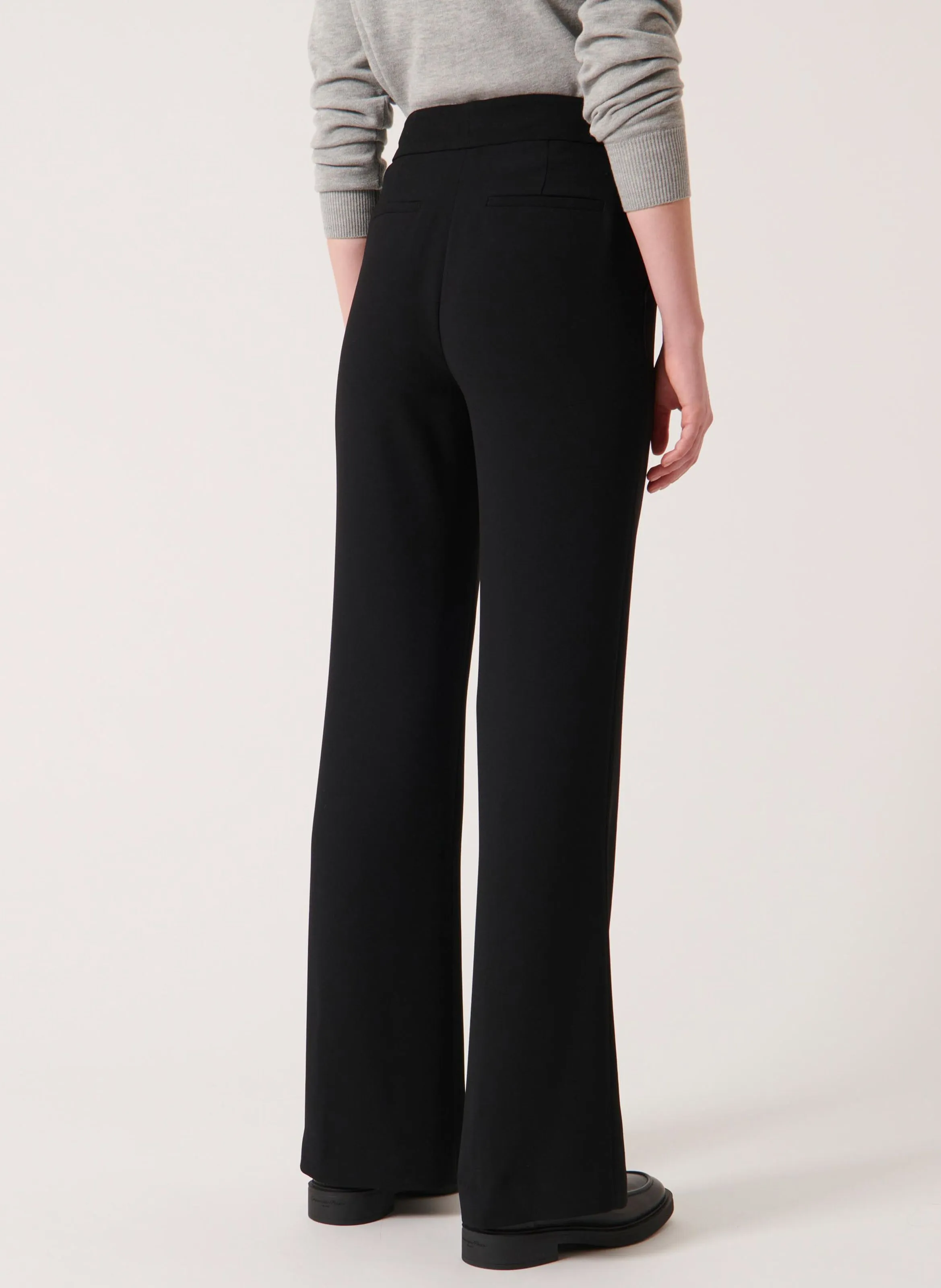 PERVENCHE - Pantalón recto vaporoso de talle alto en negro