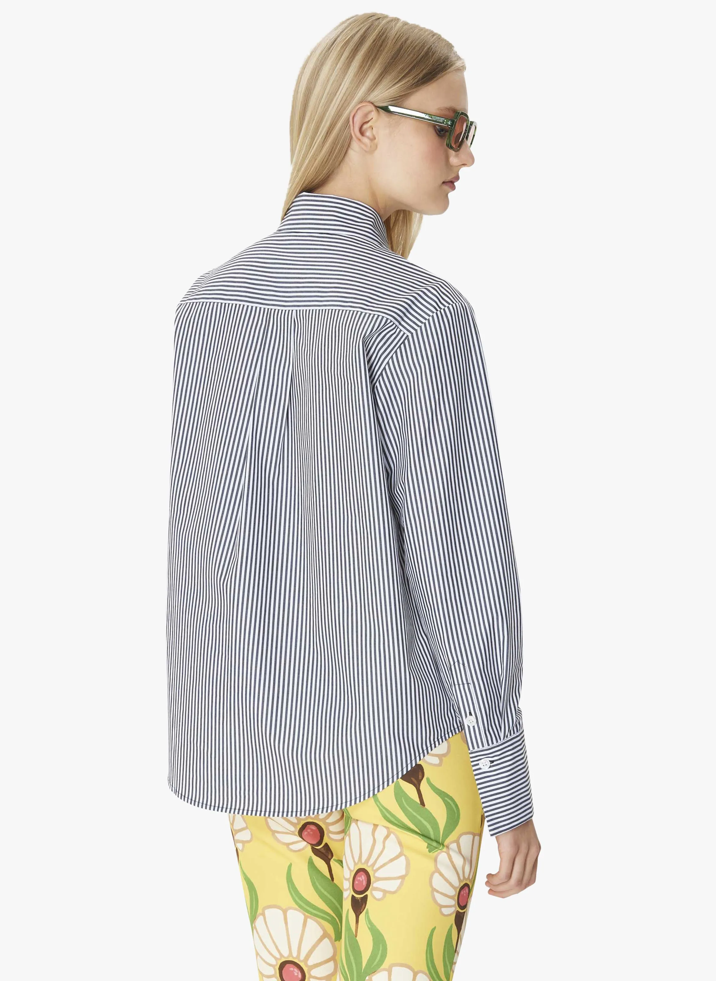 TARA JARMON CLARENCE - Camisa recta de algodón con cuello clásico en negro